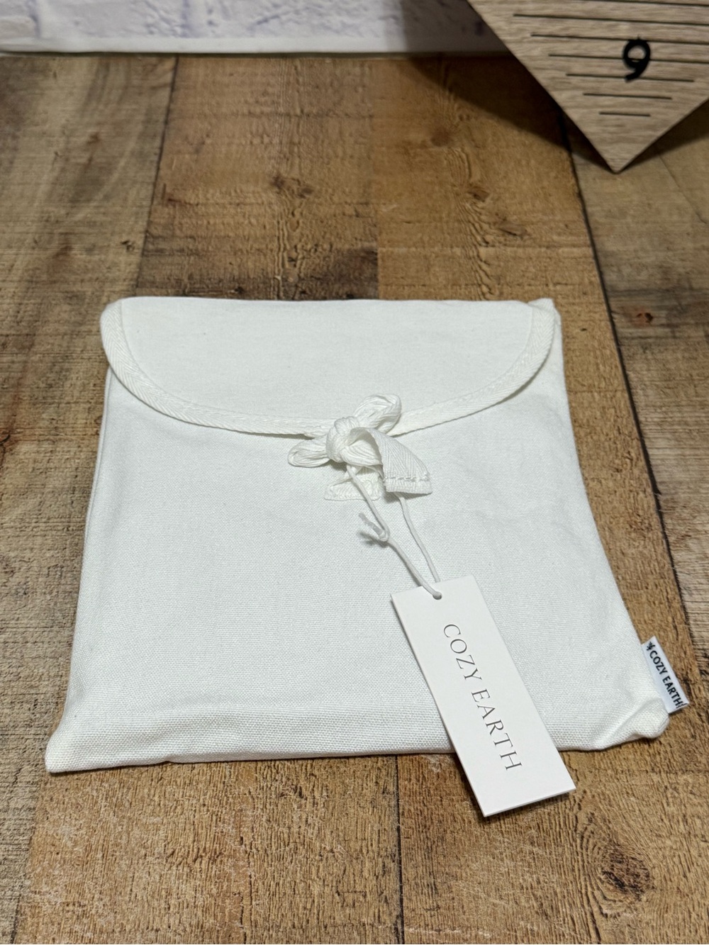Cozy Earth Bamboo Pillowcases King Light Grey Set of 2 NWT Luxury Bedding 

Bamb